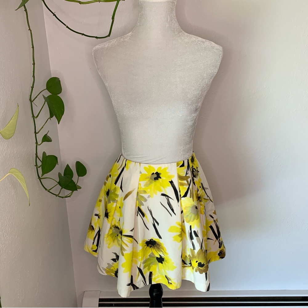 Alice & Olivia Conner Lampshade Skirt Size 2 - Picture 3 of 11